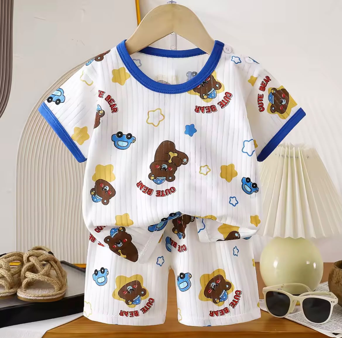 Conjunto de ropa para niños