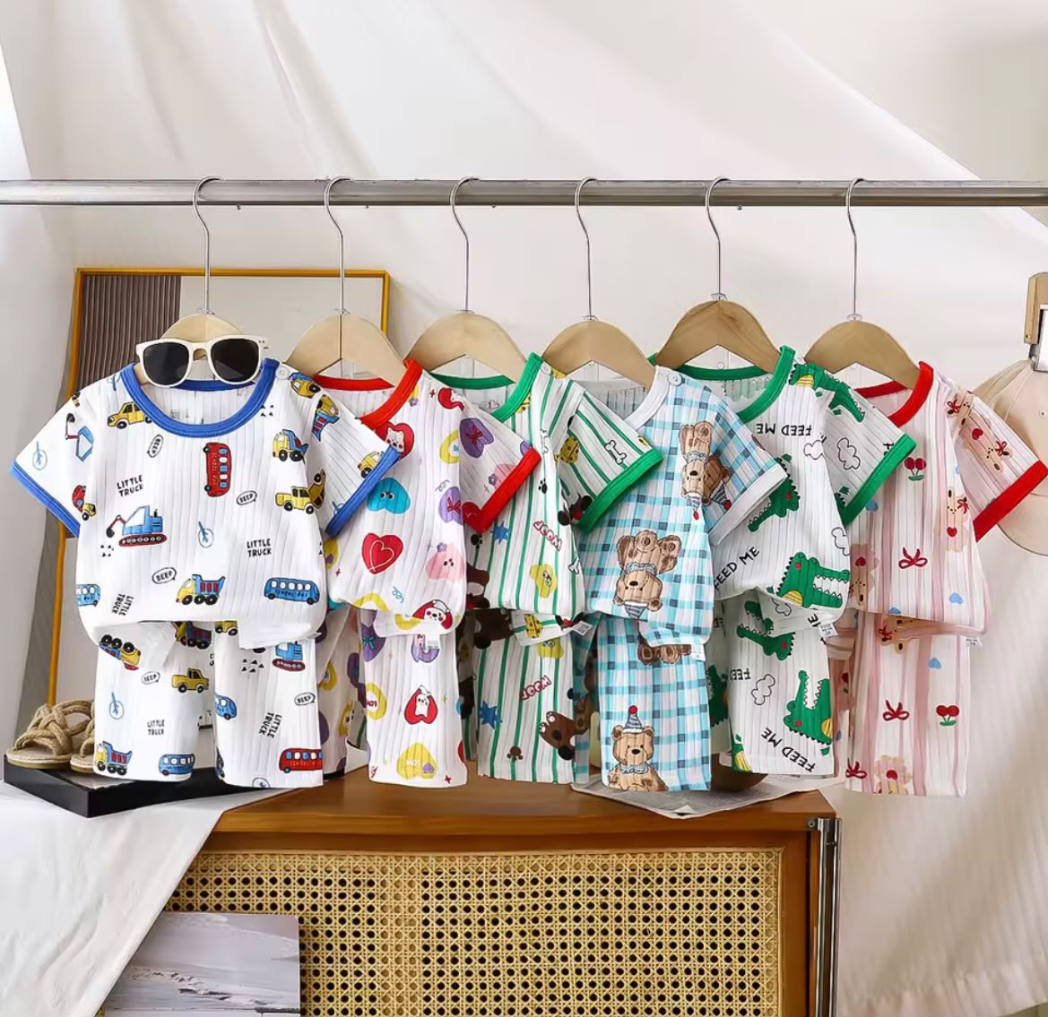 Conjunto de ropa para niños