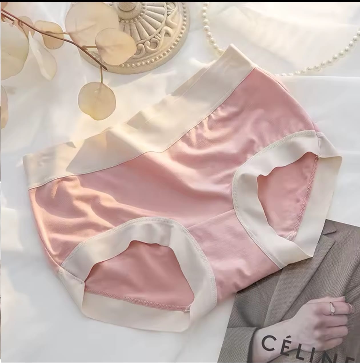 ropa interior modal