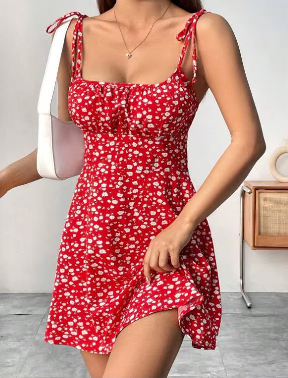 Vestido con tirantes finos