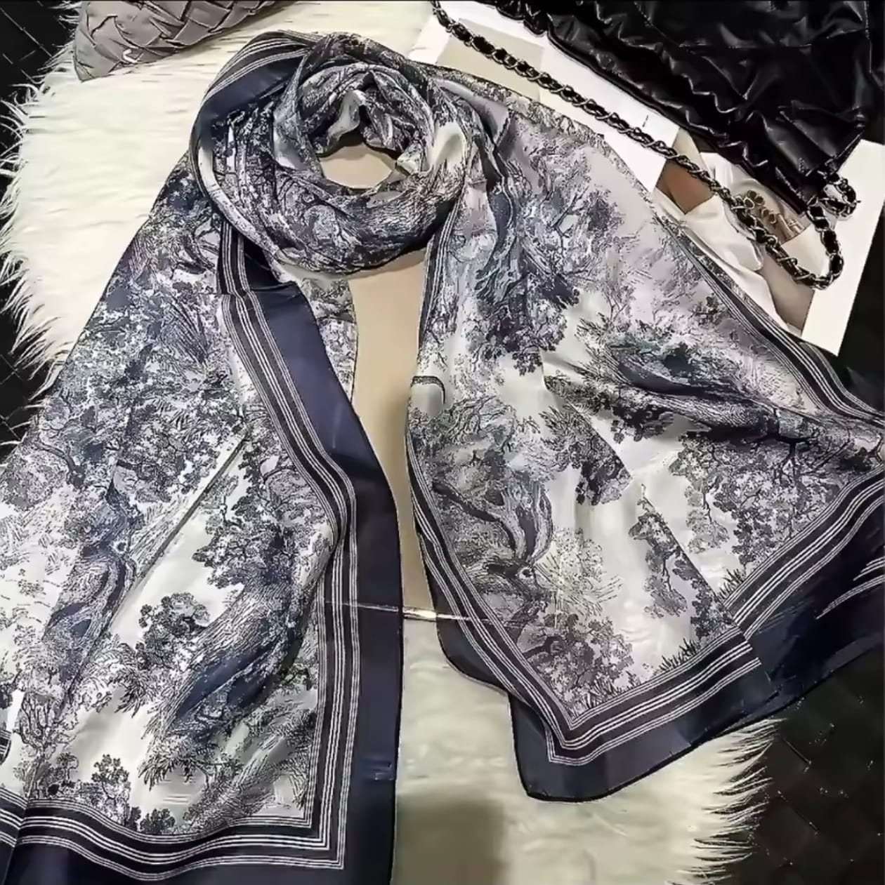 Bufanda blanca de seda de morera para 100%, chal para mujer, nuevo diseño Floral, chal largo de playa para verano, bufandas de lujo para el cuello para mujer, Hijabs