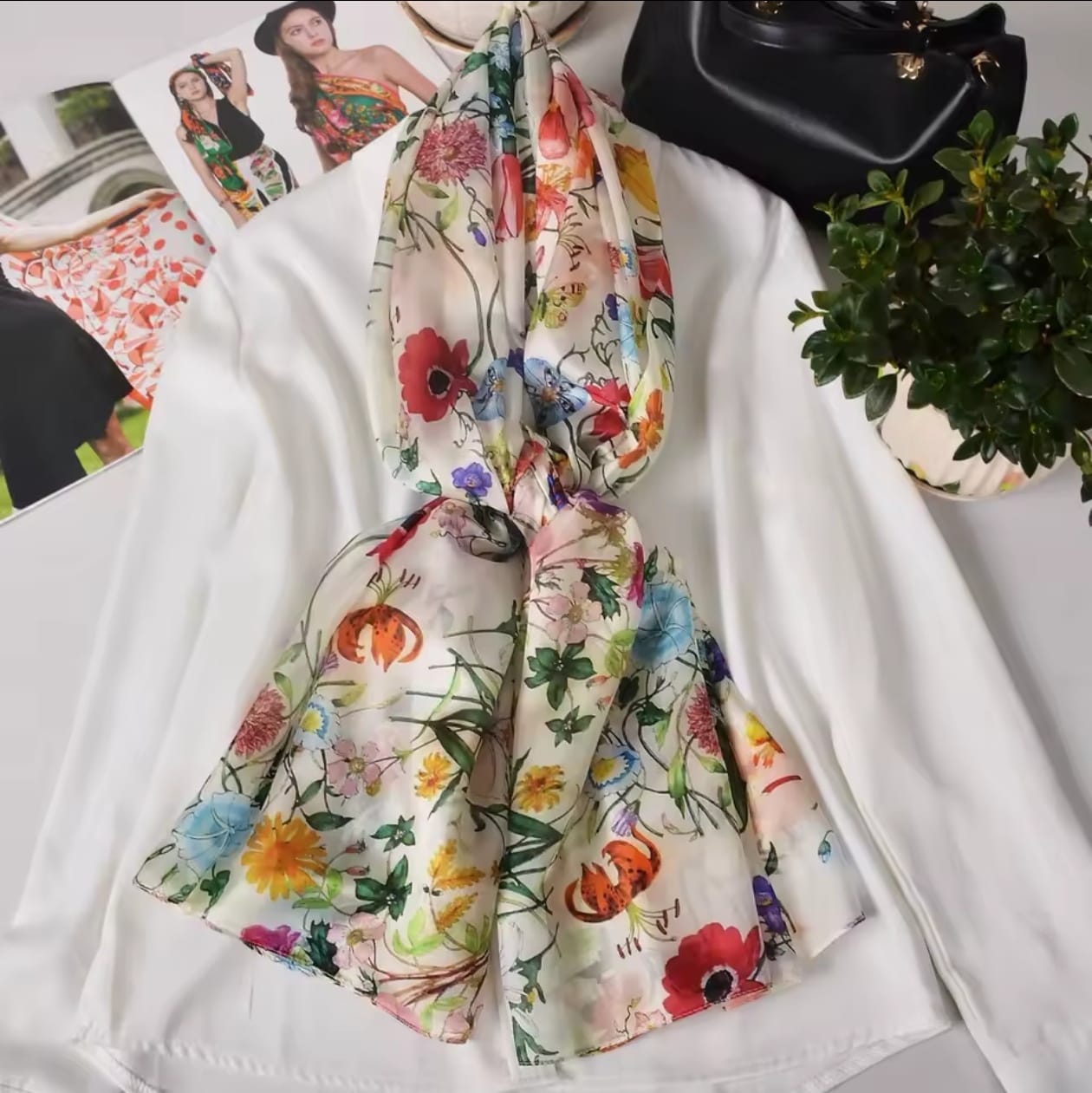 Bufanda blanca de seda de morera para 100%, chal para mujer, nuevo diseño Floral, chal largo de playa para verano, bufandas de lujo para el cuello para mujer, Hijabs